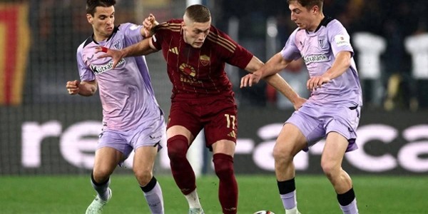 西甲金靴陨落罗马：多夫比克“失宠”的战术之殇